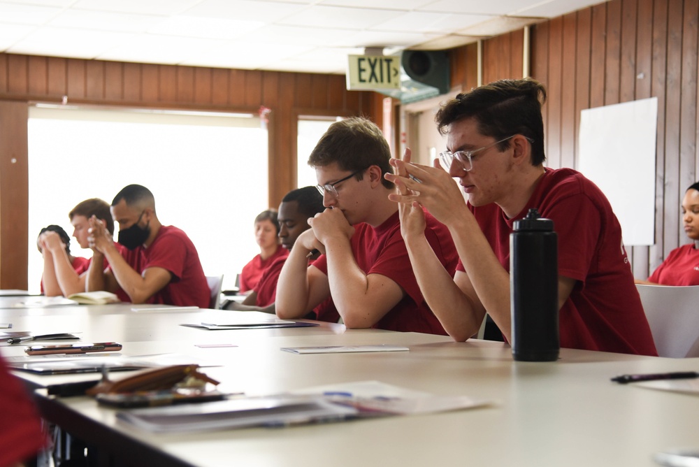 Student Flight participates in Four Lenses Class