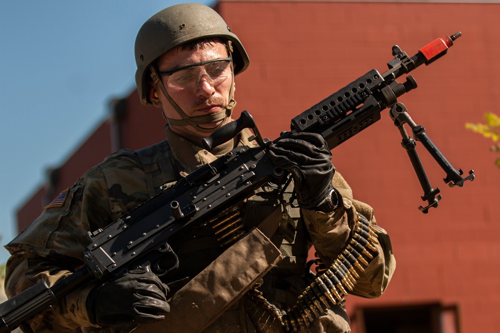 Practice makes leaders: Army National Guard officer candidates raid Leschi Town during OCS Phase III