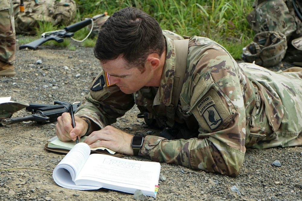 Soldiers call in support during Pathfinder School