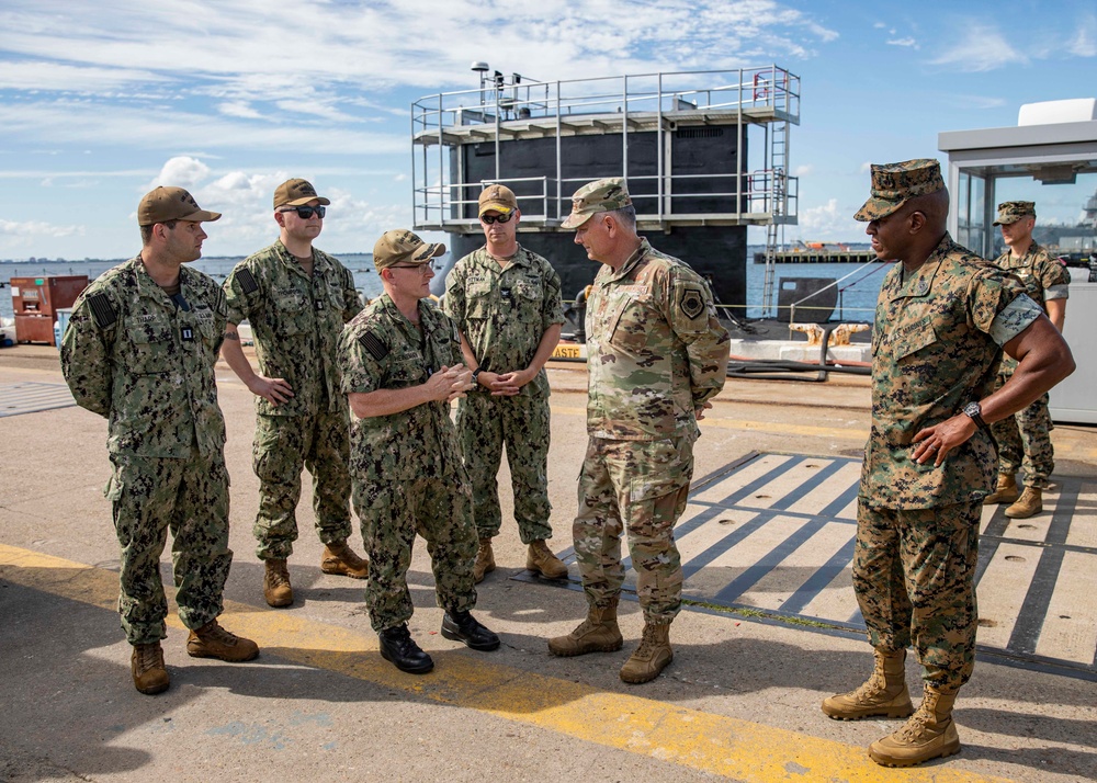 NORTHCOM Commander Visits USS John Warner