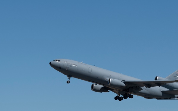 KC-10 Extender