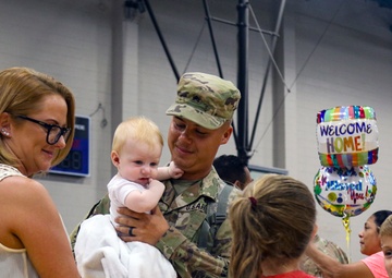 3rd Battalion, 69th Armor Regiment Soldiers return home
