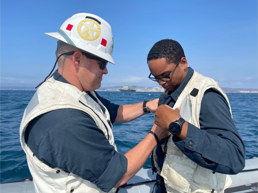 USS Billings' Sailor Receives SWO Pin