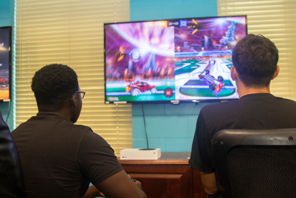 10th MTN DIV Holds Gaming Tournament for Mountain Fest 2022