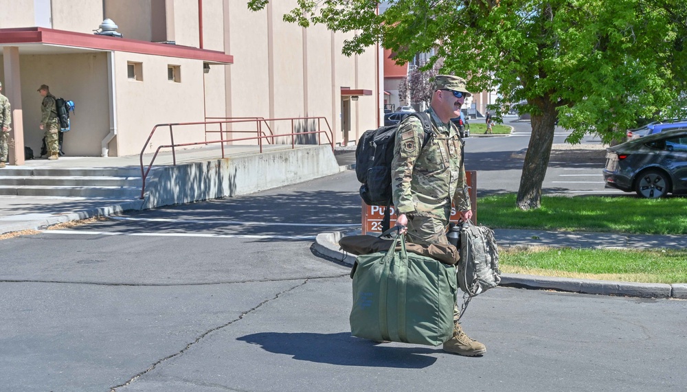 Kingsley Field sends Guardsmen to fight wild fire