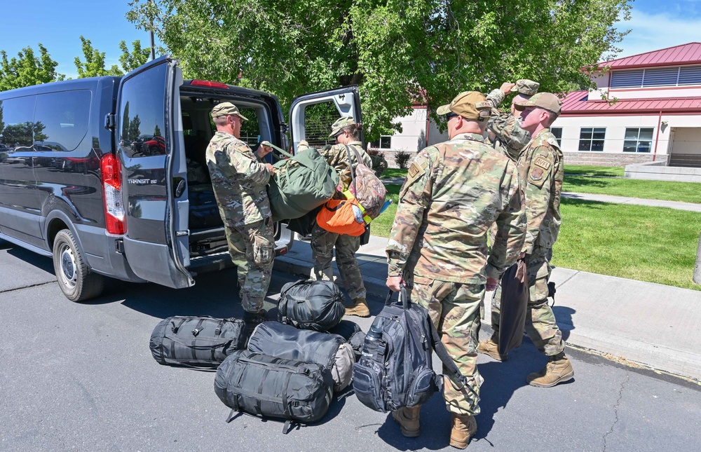 Kingsley Field sends Guardsmen to fight wild fire