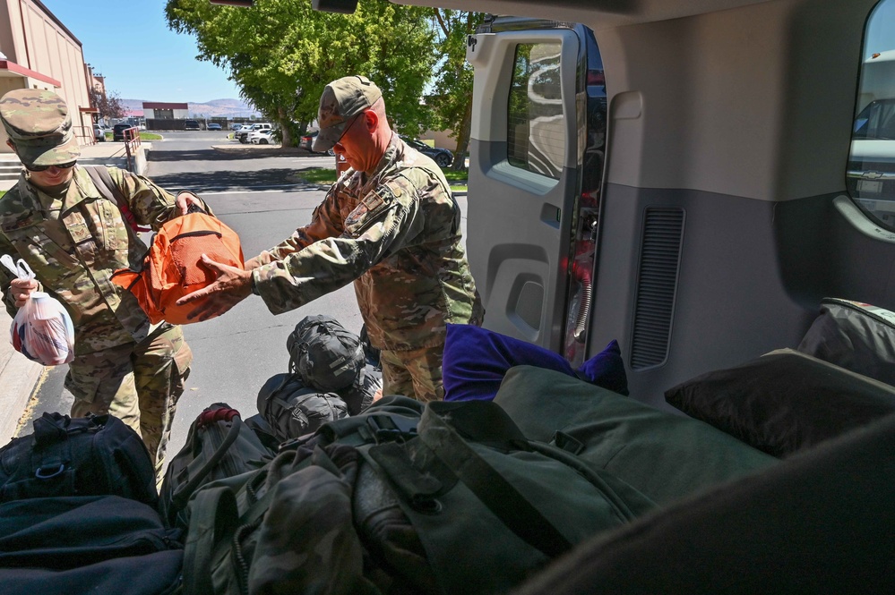 Kingsley Field sends Guardsmen to fight wild fire