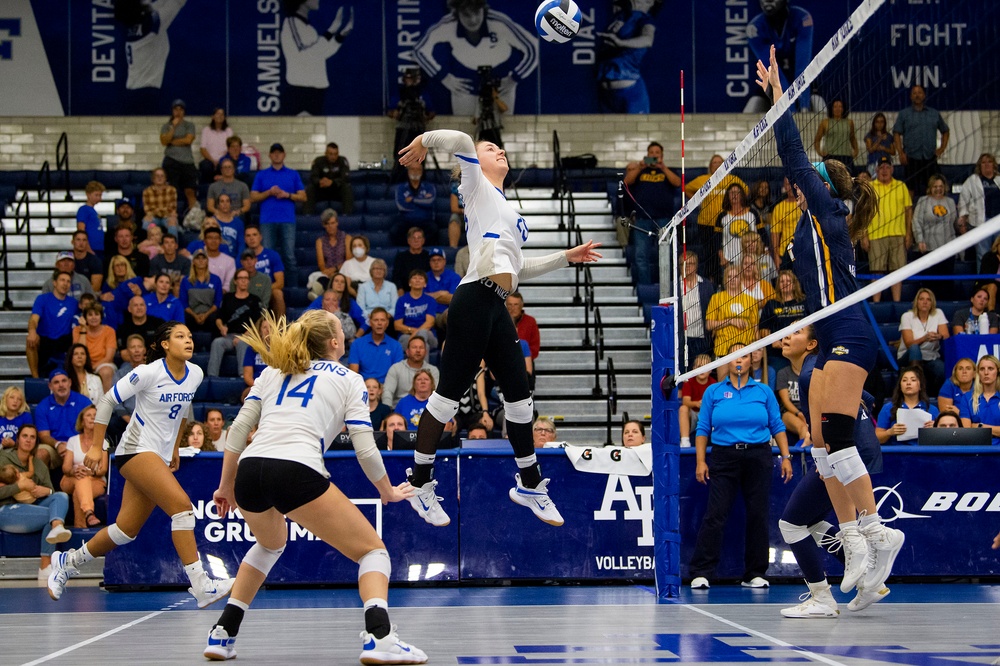 USAFA Volleyball vs TAMU