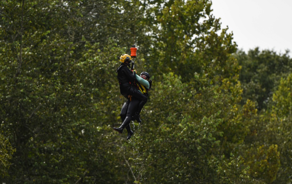 SC-HART Conducts Rescue Training Event at Table Rock