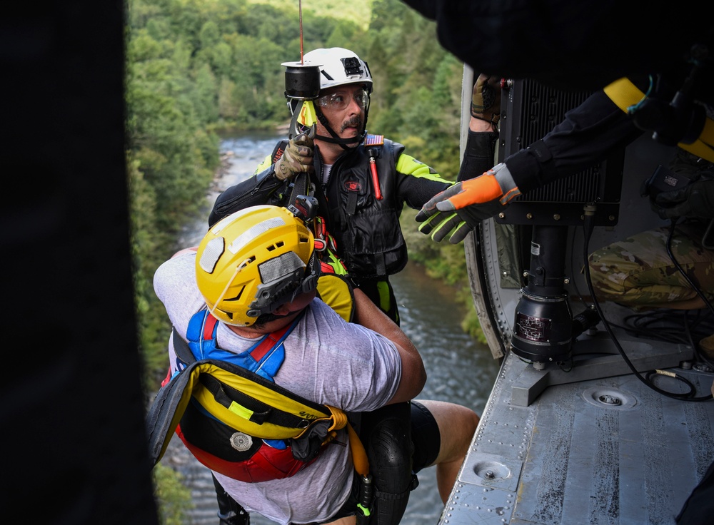 SC-HART Conducts Rescue Training Event at Table Rock