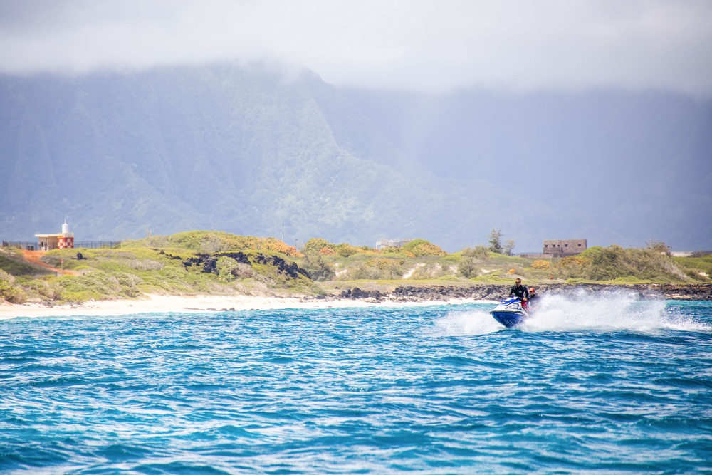 U.S. Marines, Navy, Coast Guard, and Honolulu Fire Department conduct SAREX, MCBH 2022