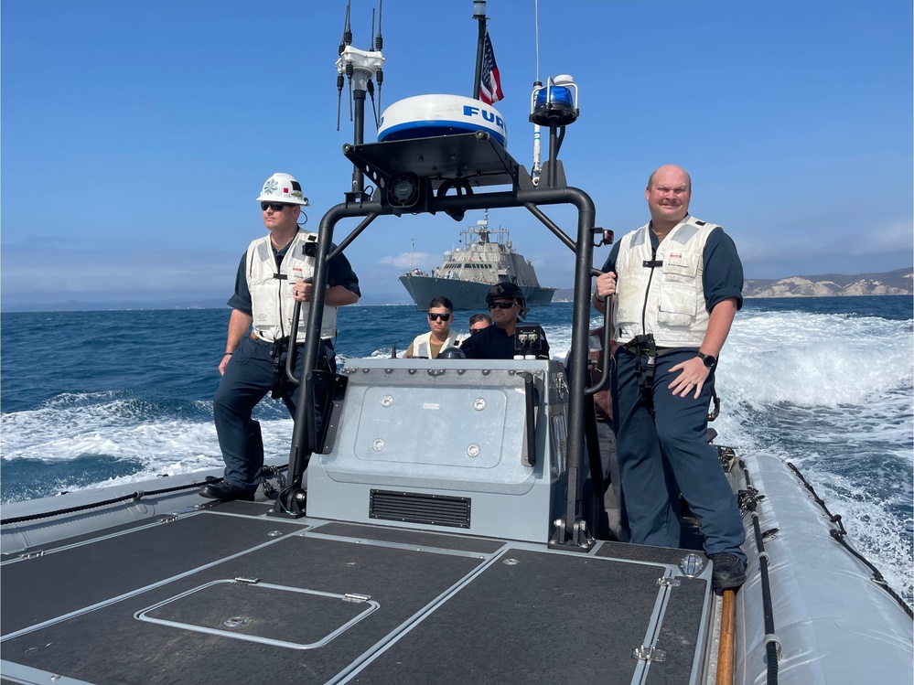 USS Billings Conducts RHIB Operations