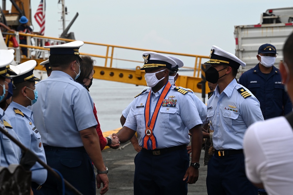 Coast Guard Cutter Midgett arrives in Manila, Philippines