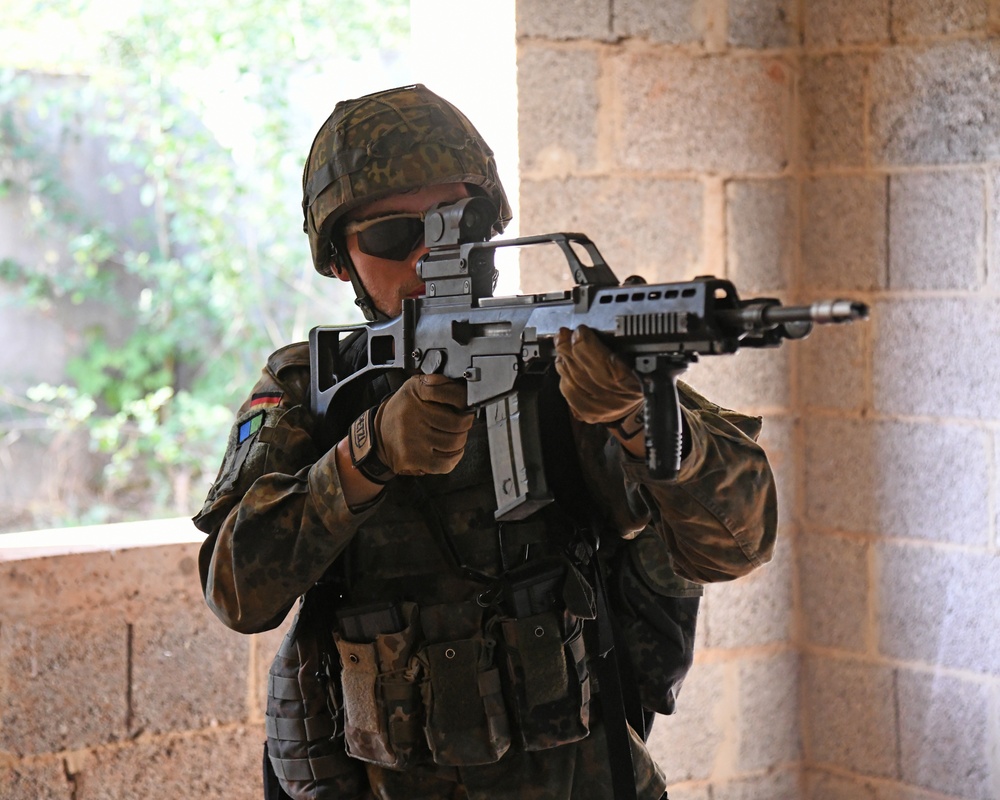 German Skysoldiers conduct Training on U.S. Training Area