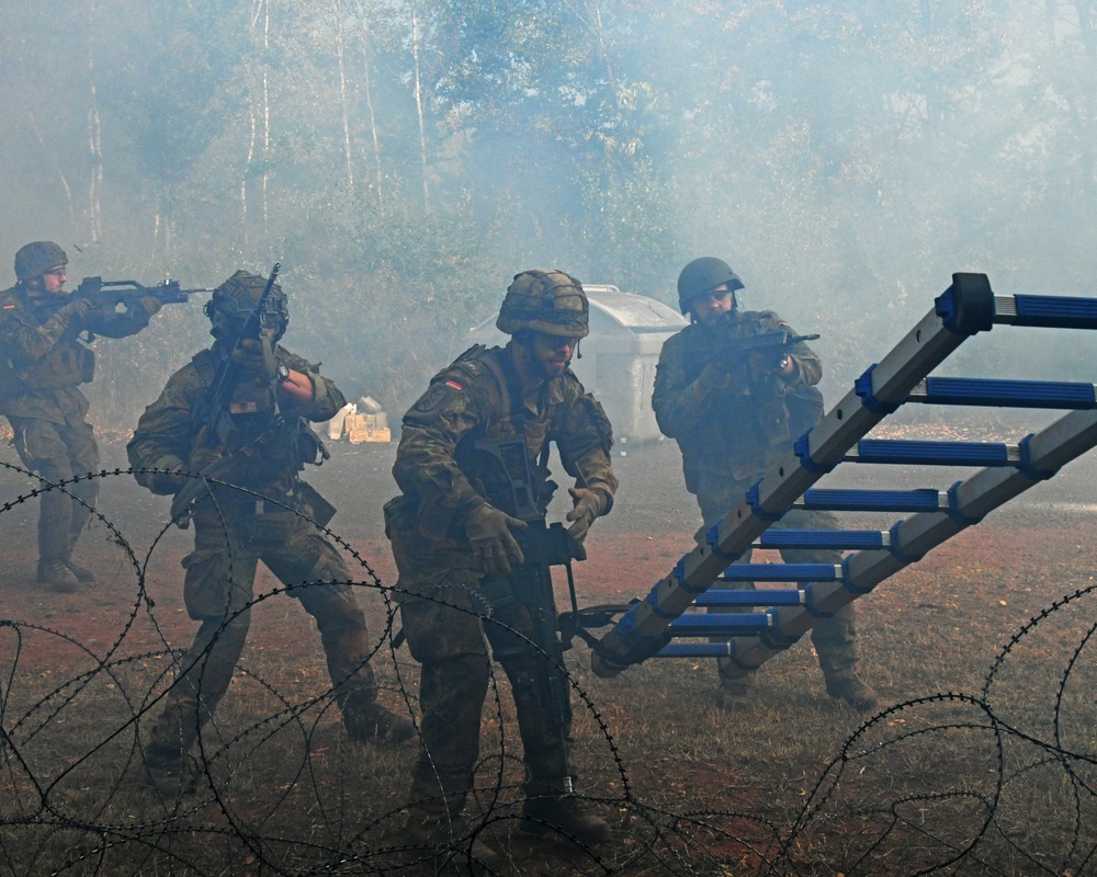 German Skysoldiers conduct Training on U.S. Training Area
