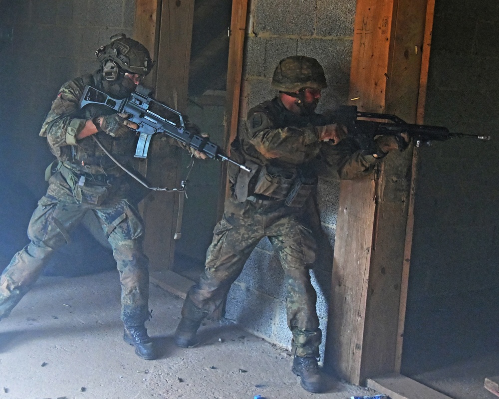German Skysoldiers conduct Training on U.S. Training Area