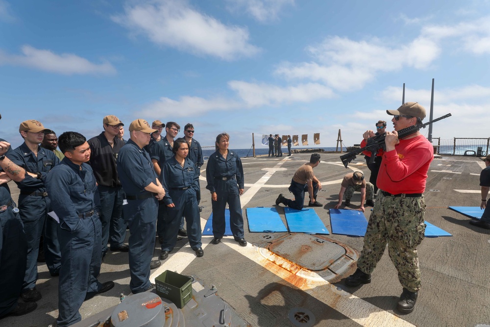 USS Cole Conducts a live fire exercise