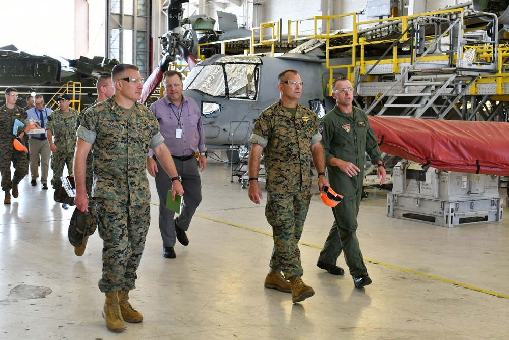 FRCE Hosts 2nd Marine Aircraft Wing Commanding General