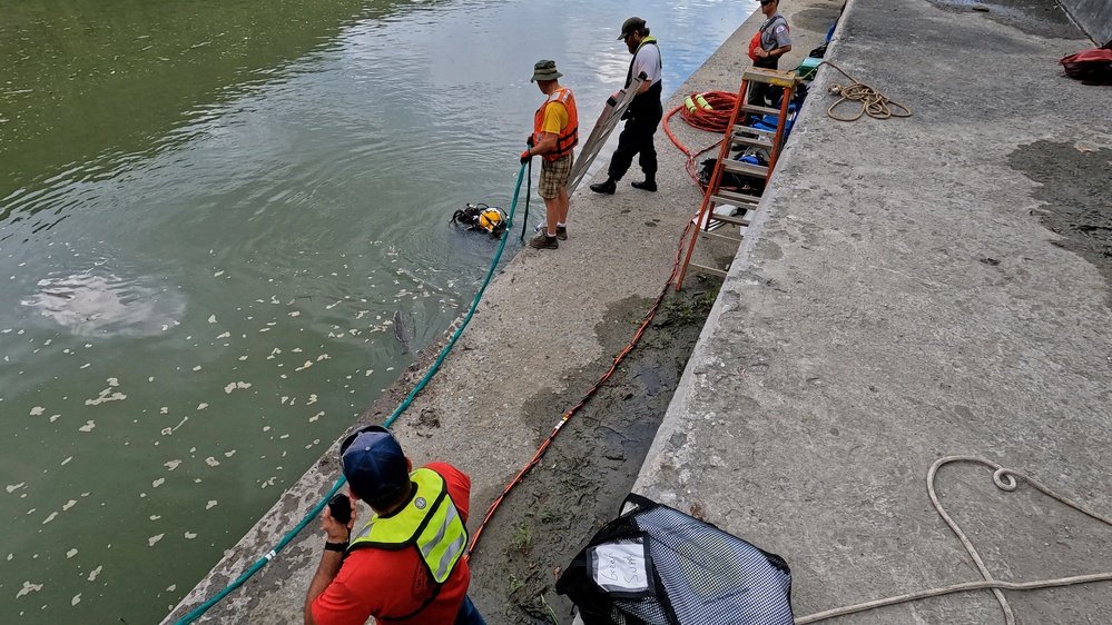 USACE Dive OPS at Mount Morris Dam