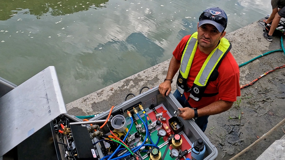 USACE Dive OPS at Mount Morris Dam