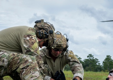 Eglin helo lifts special operators