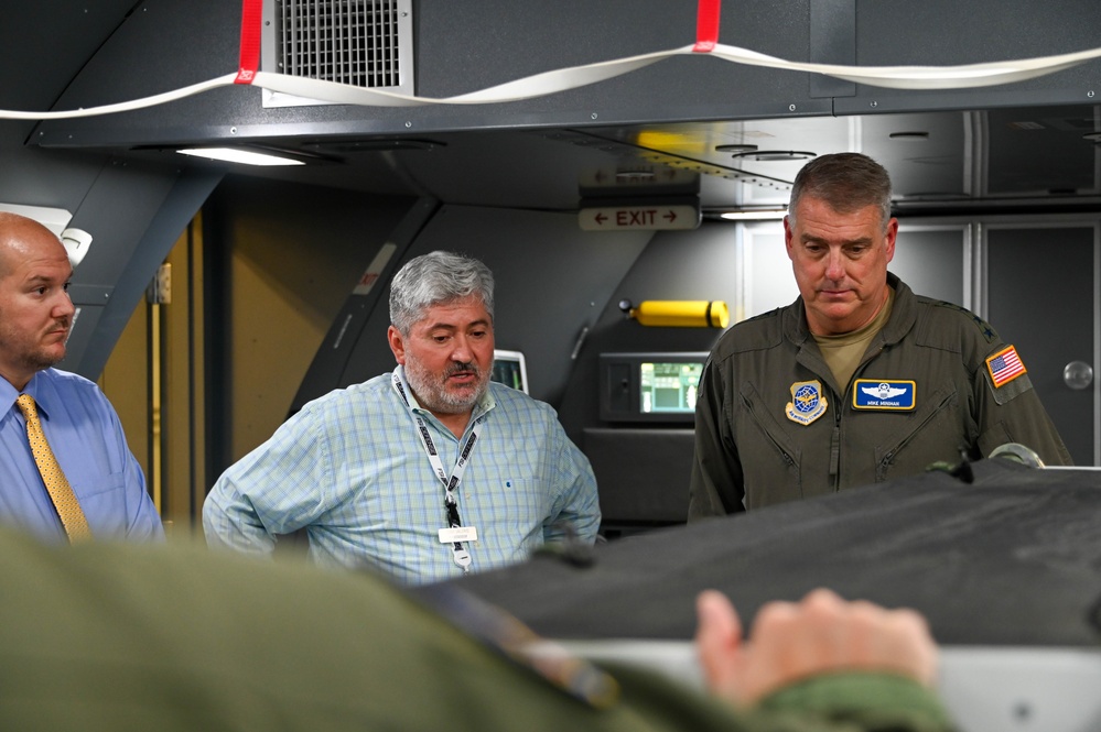 Wellness, health in focus during AMC commander visit