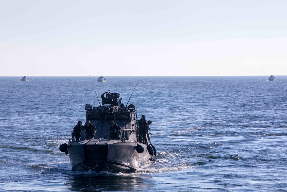 The Gunston Hall Conducts U.S. – Findland Bilateral Exercise