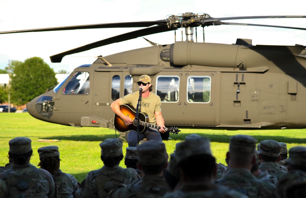 Riley Green at Fort Rucker