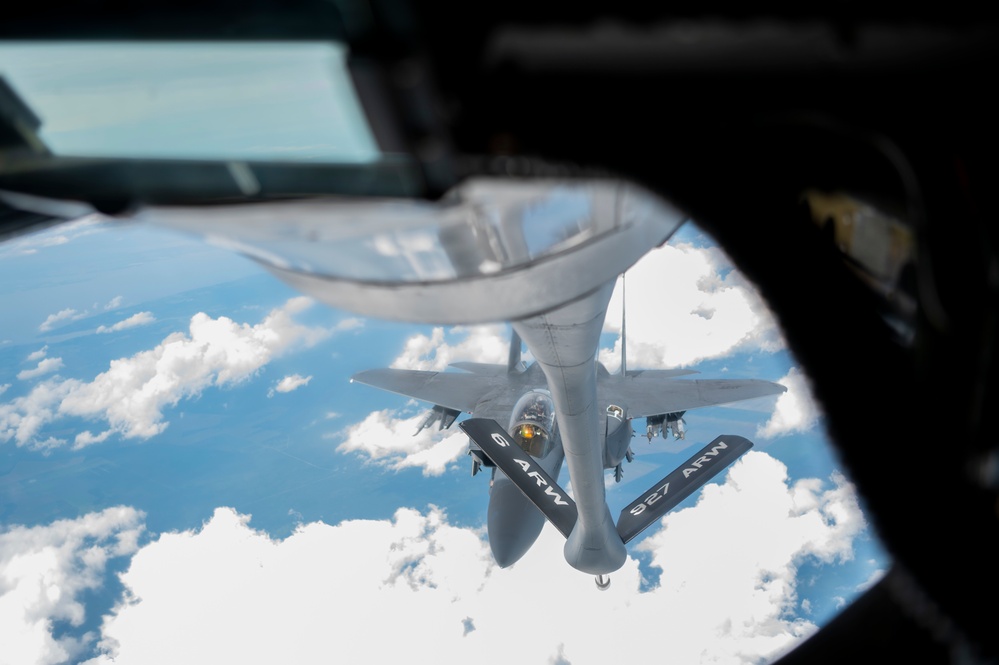 91st ARS refuels 4FW F-15's during ACE capstone