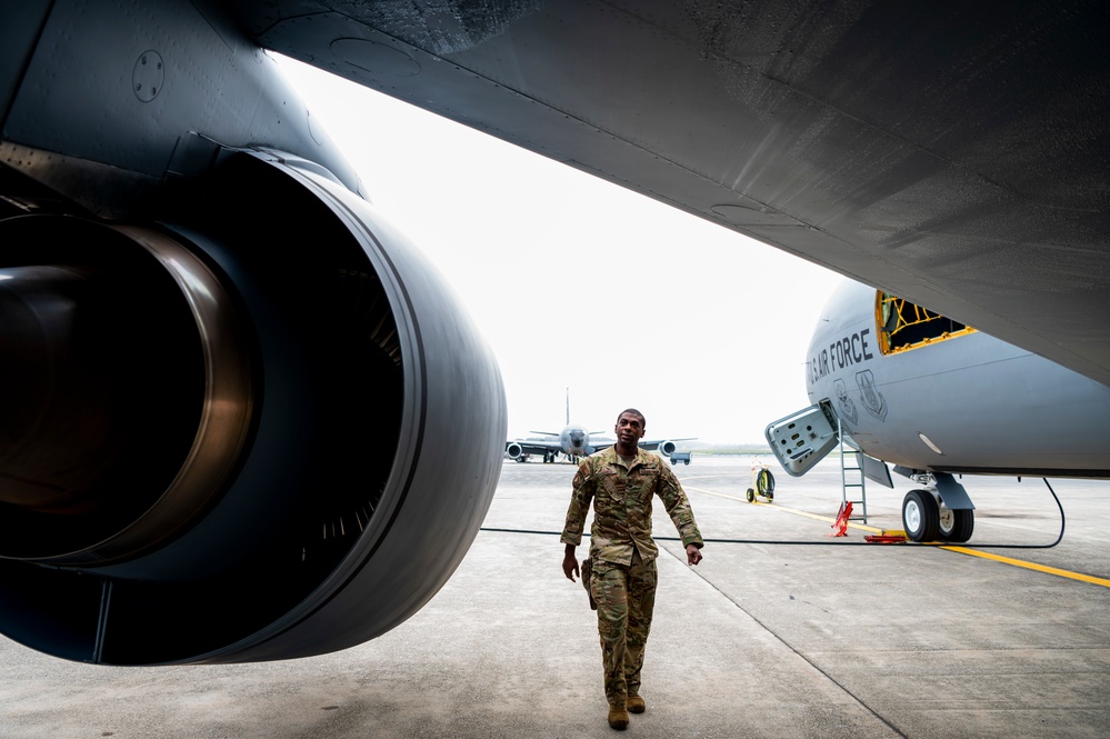 91st ARS refuels 4FW F-15's during ACE capstone