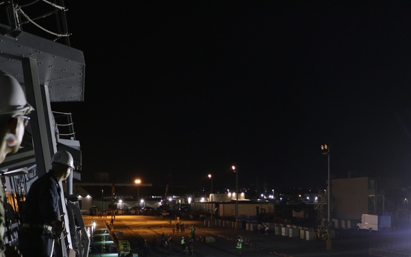 USS Stethem moves into graving dock