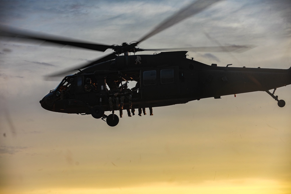 Warhawks facilitate 1st SFG (A) FRIES Training