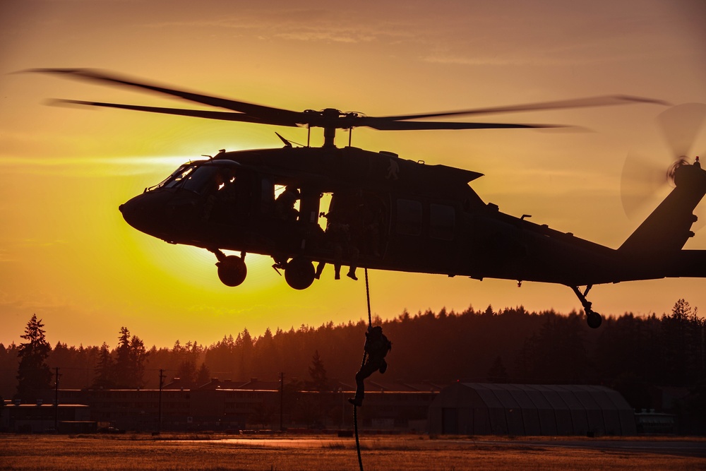 Warhawks facilitate 1st SFG (A) FRIES Training
