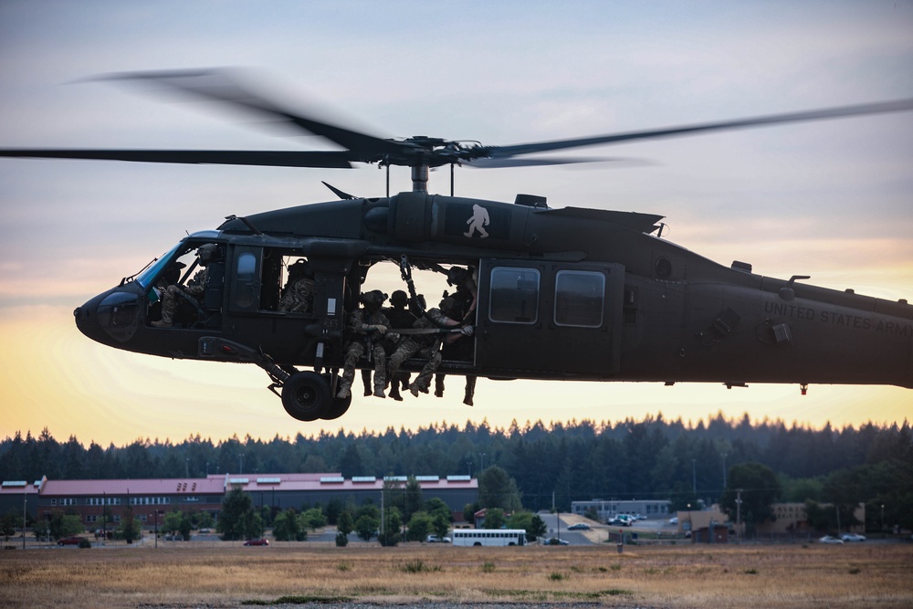 Warhawks facilitate 1st SFG (A) FRIES Training
