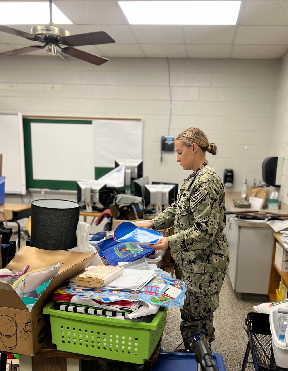 Military Members Volunteer During 6th Annual Servicing Our Schools Initiative