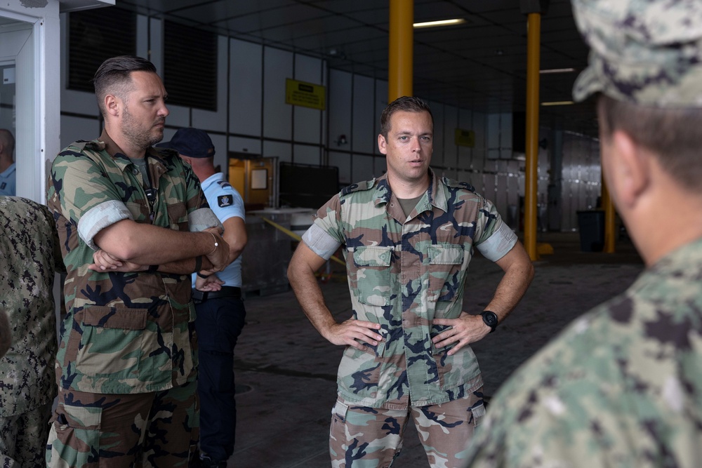 USNS Burlington Works Together with the Dutch in Theater Security Cooperation