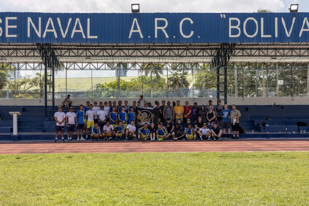 USNS Burlington and Colombian Sailors Play Together in Soccer