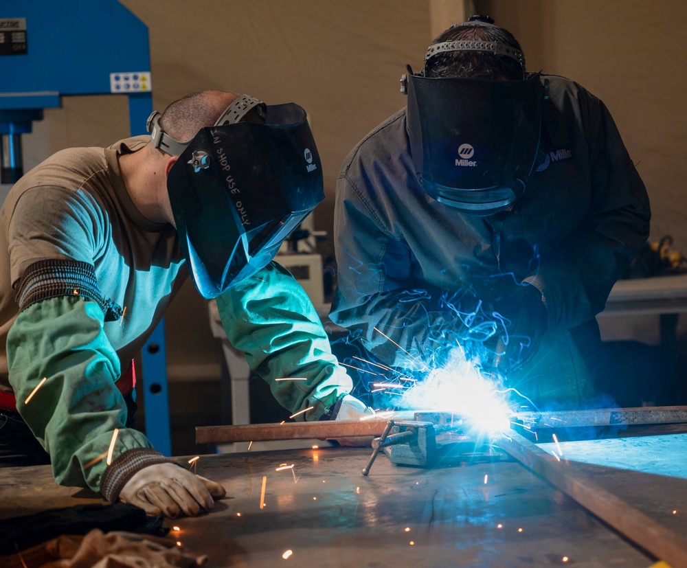 Red Tail Connection: Fabrication