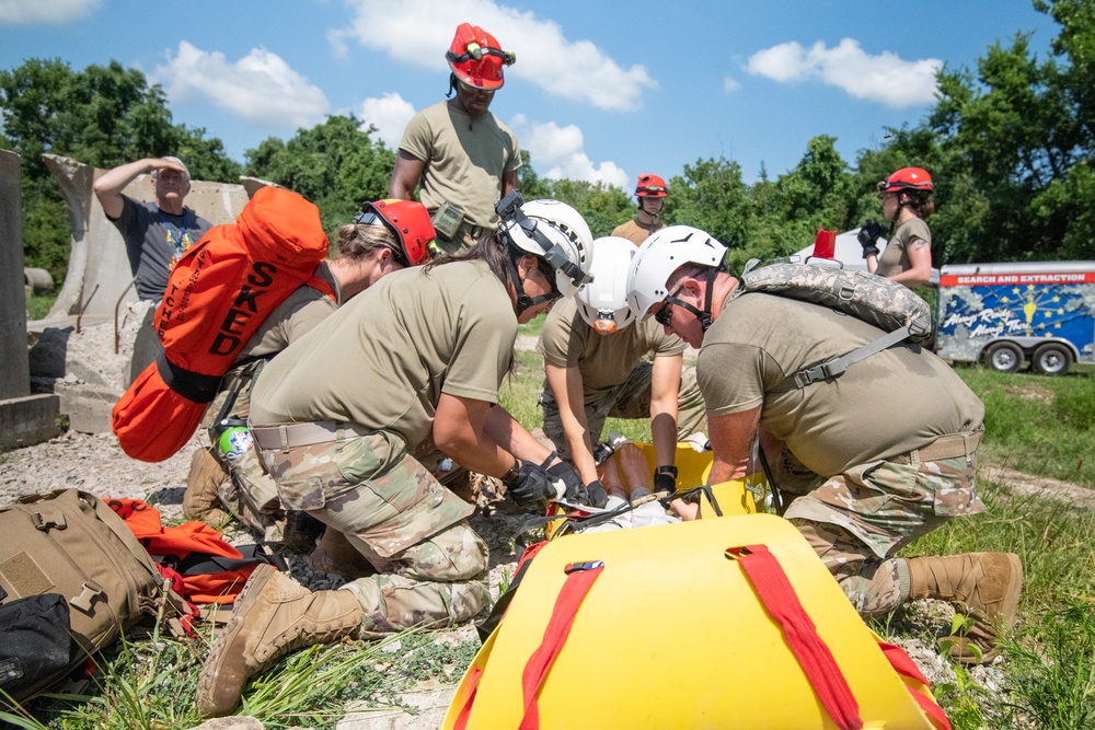181MDG S&amp;E MEDICS CONDUCT TRAINING WITH 19TH CERFP