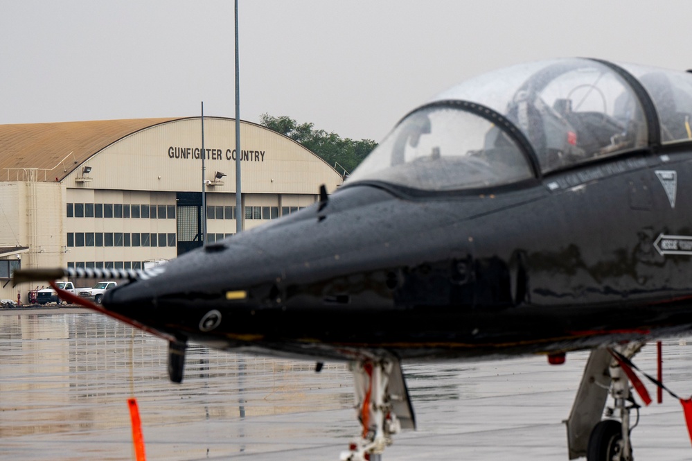 T-38s, F-35As take over Gunfighter Country