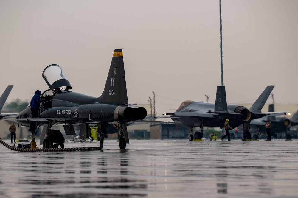 T-38s, F-35As take over Gunfighter Country