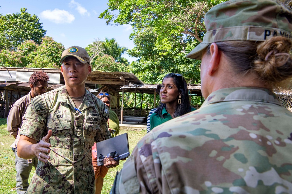 Pacific Partnership 2022 members visit Local Farms