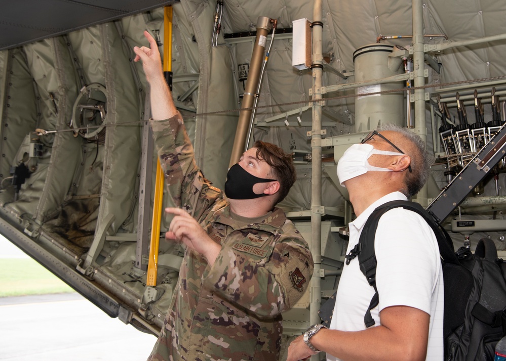 Yokota building relationships with local aviation enthusiasts