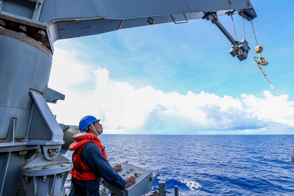 USS Higgins Conducts Small Boat Operation