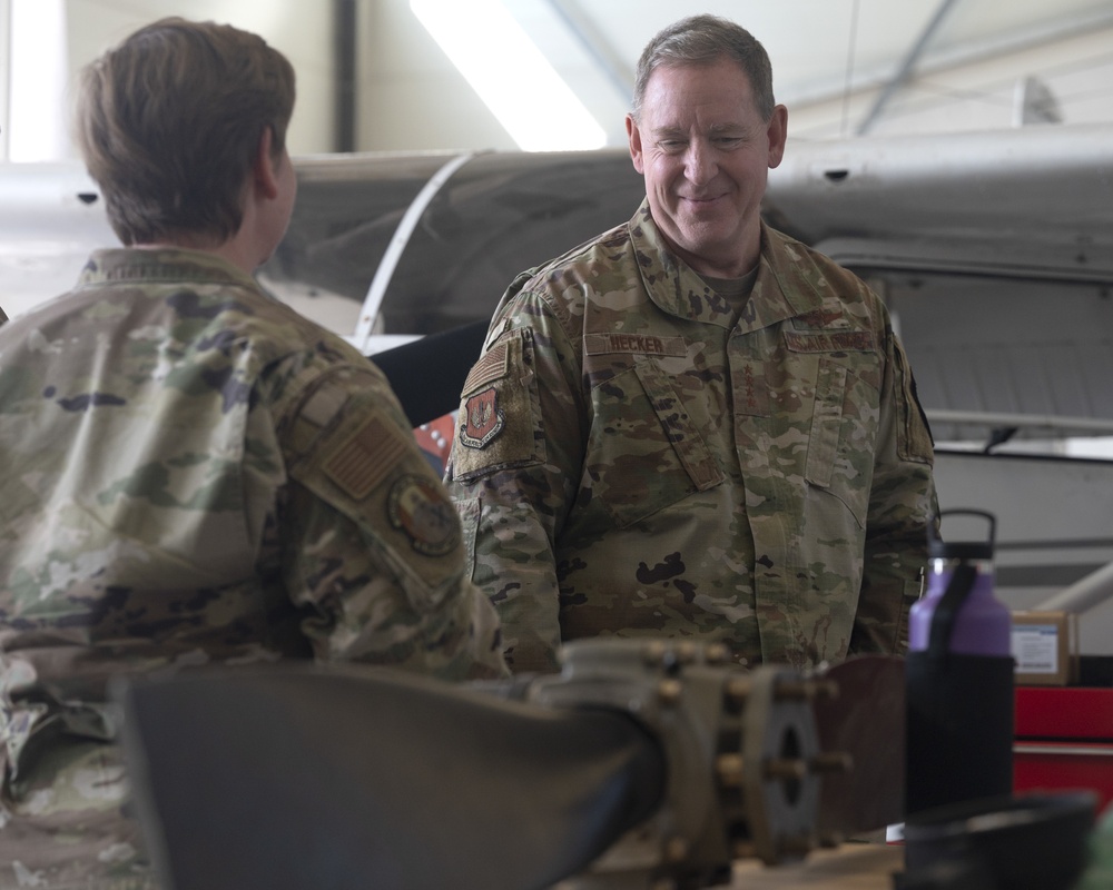 USAFE-USAFRICA commander visits 86 AW