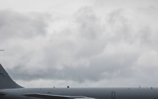 MacDill KC-135 Taxis in Bangor, ME