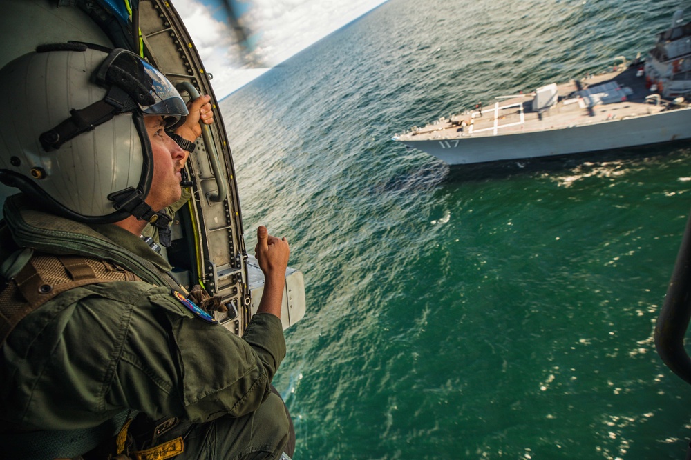 Kearsarge ARG Conducts Maneuvering Exercise with Swedish Navy