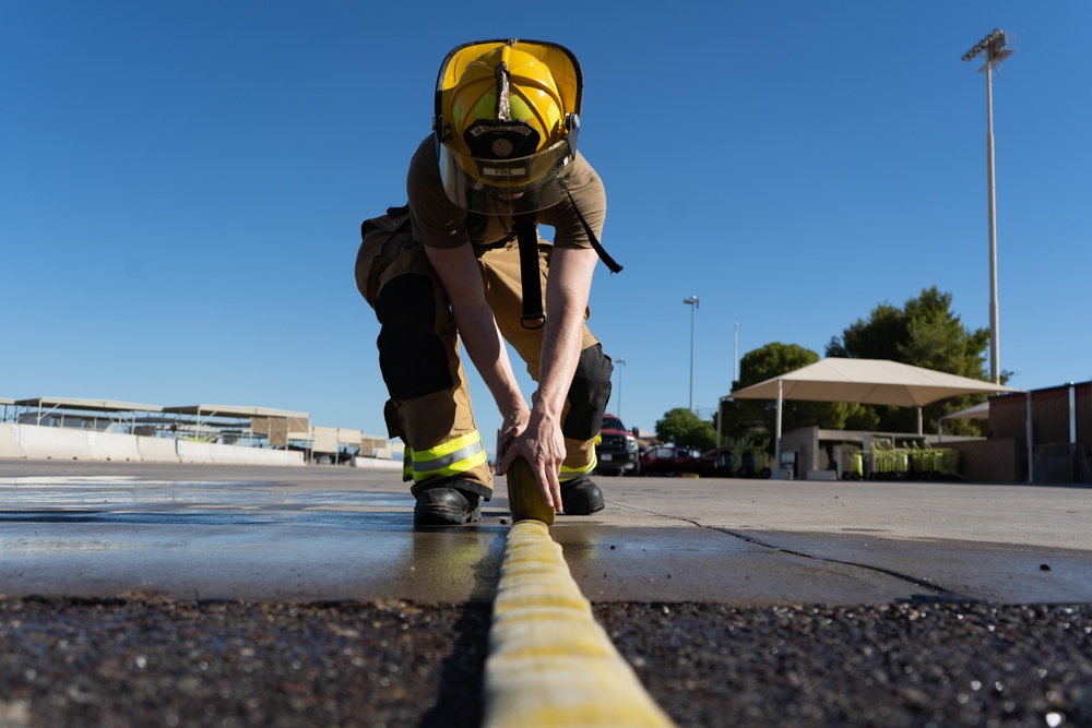 Firefighters gain critical skills in Arizona