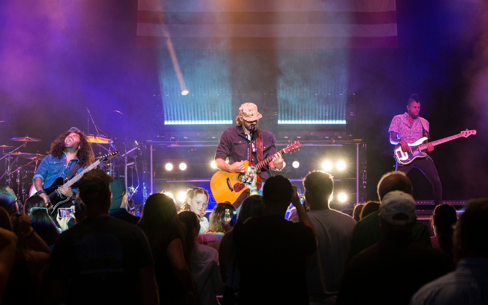 Hometown Heroes Concert at Fraze Pavilion Honors Service Members