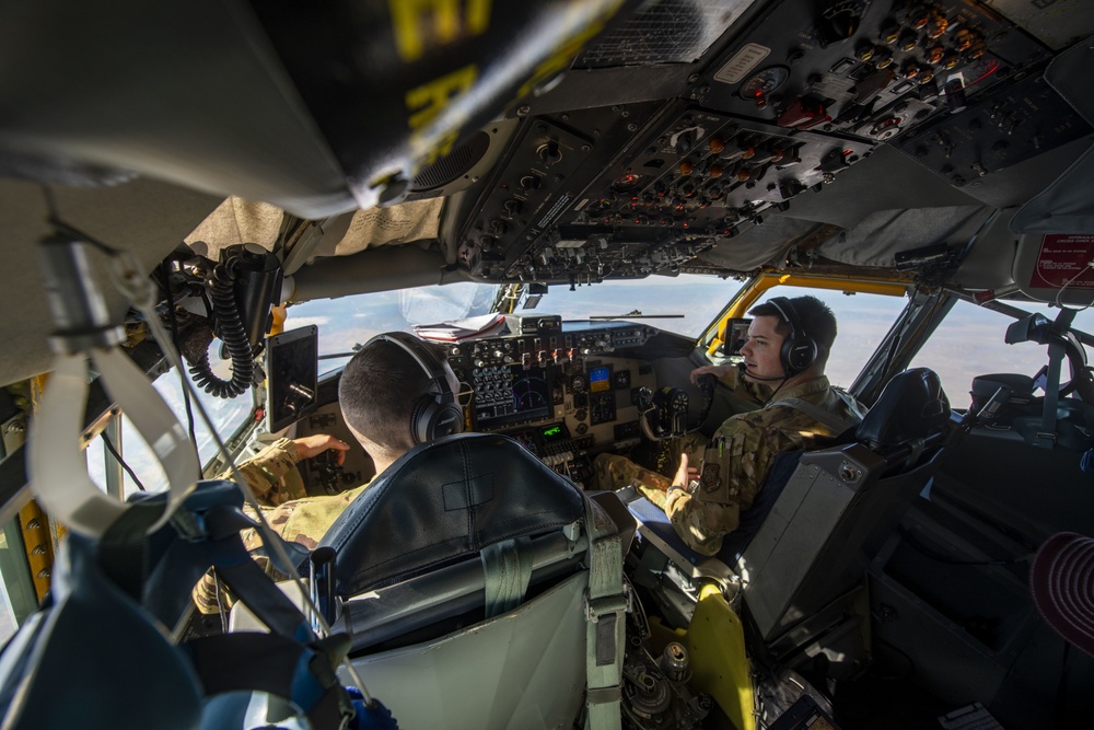 Fairchild Fuels Air Force F-35s during Navy Gray Flag